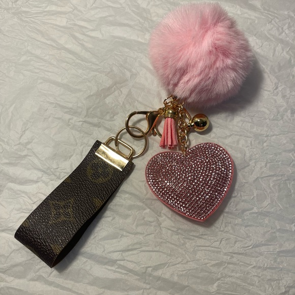 Upcycled Keychain Made from an authentic Louis Vuitton Handbag - Picture 2 of 7